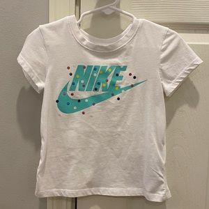 EUC toddler Nike tee